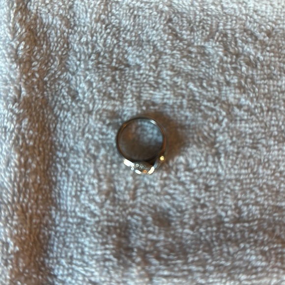 Size 6 Tiffany & Co. 1990 Signature X Diamond Ring in 18K White Gold - Picture 2 of 2